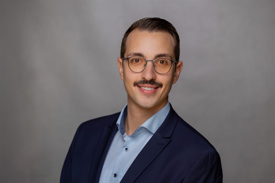 Daniel Cretti, Gründer von BYIOT